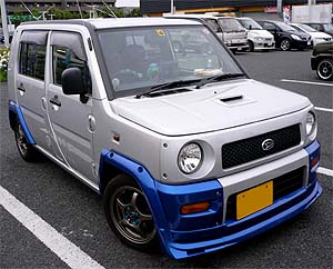 Daihatsu Naked