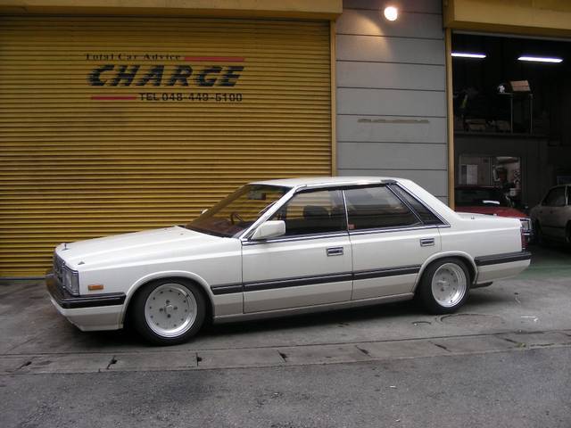 Nissan Laurel C32: 1 фото