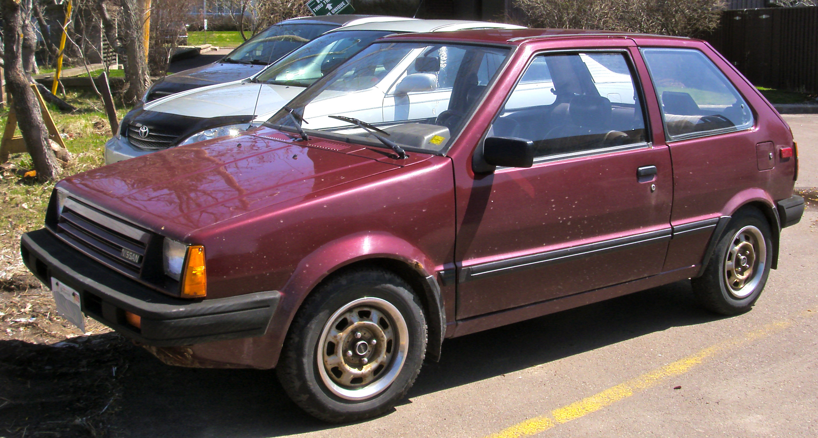 Nissan Micra K10: 3 фото