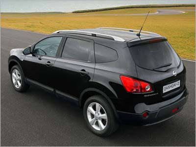 Nissan Qashqai: 10 фото