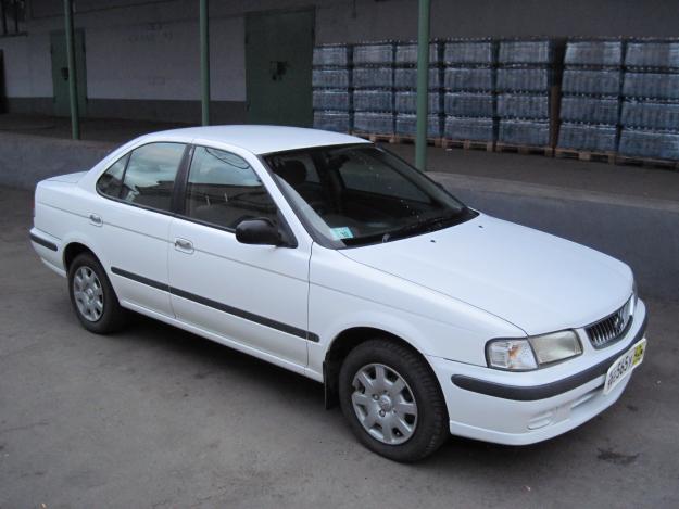 Nissan Sunny: 8 фото