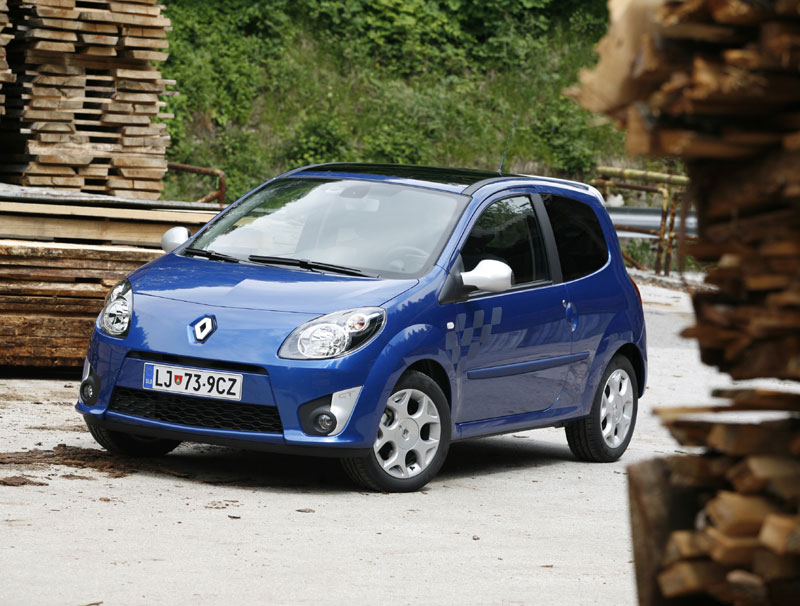 Renault Twingo II: 11 фото