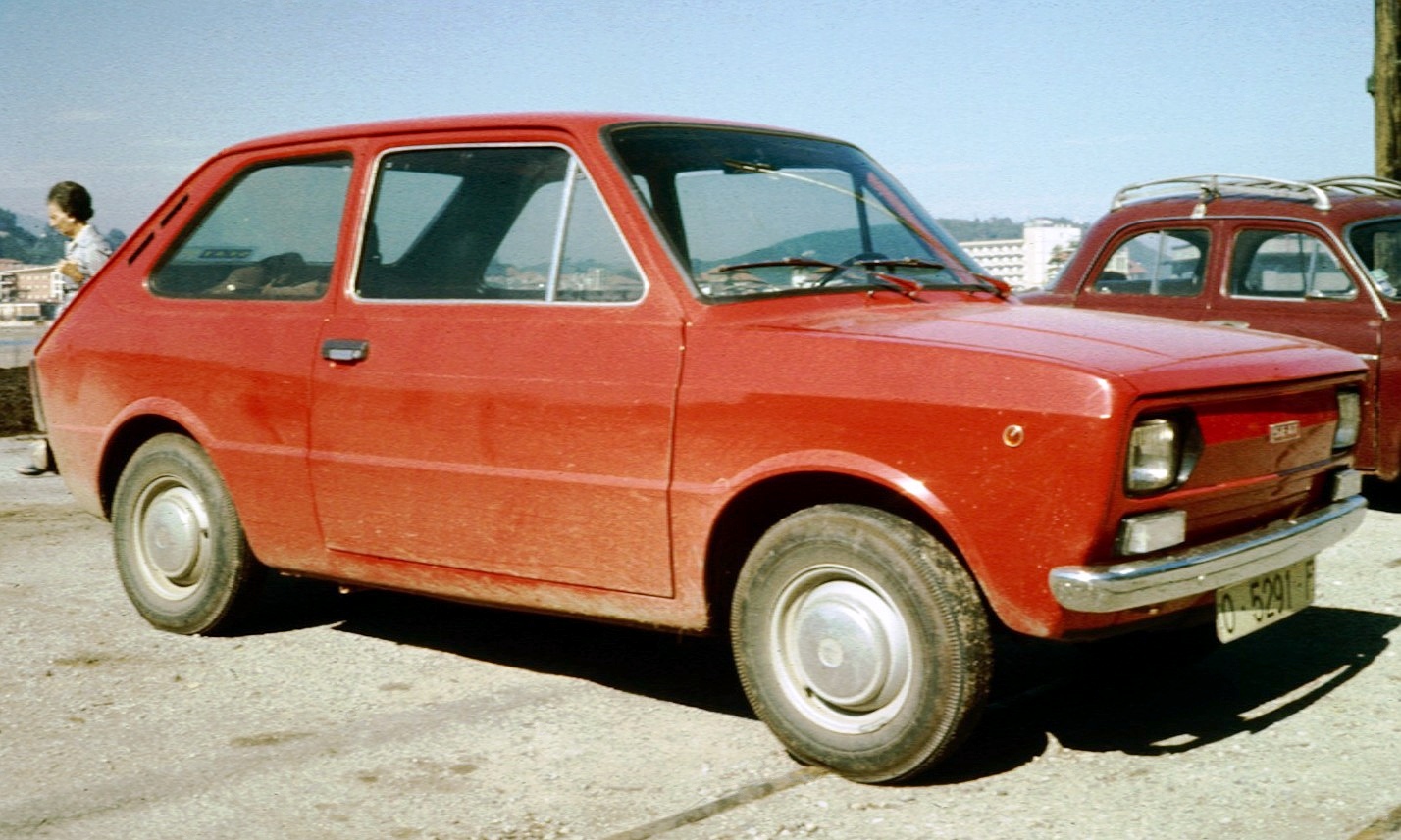 SEAT 133: 4 фото